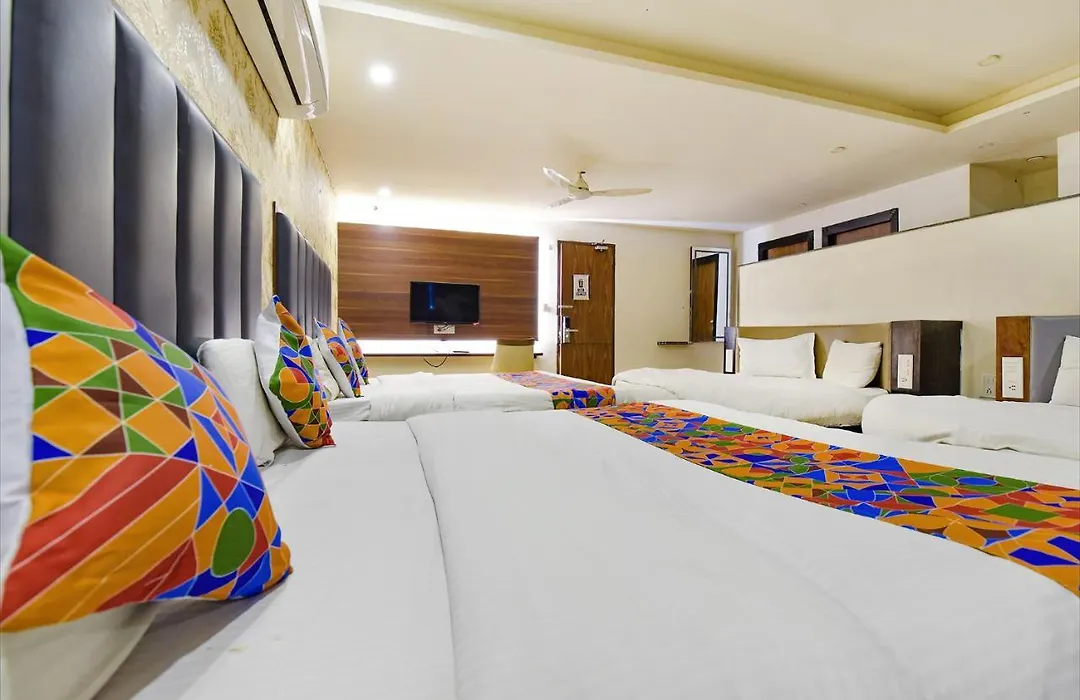 Fabhotel Royal King-1