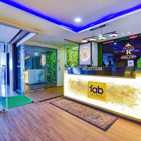 Fabhotel Royal King-3